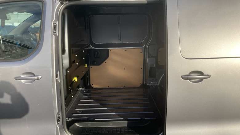 Peugeot Expert E-L2 100kW 75kWh Asphalt Van Auto